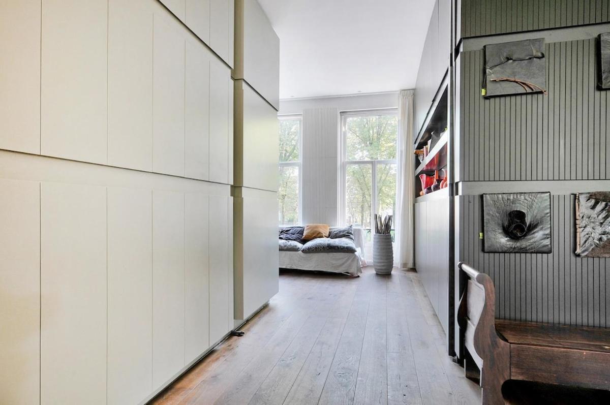 Frans - Free Parking Villa